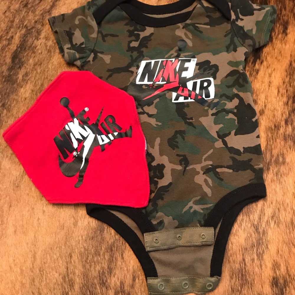 Nike Jordan Jumpman 6-12 months